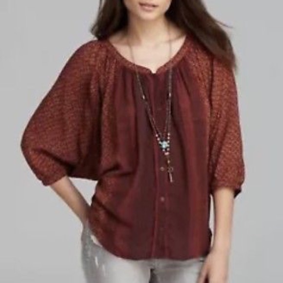 Free People Days Of Romance
Oversized Blouse - Picture 2 of 2